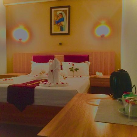 Jacaranda Hotel, Bahir Dar Buitenkant foto