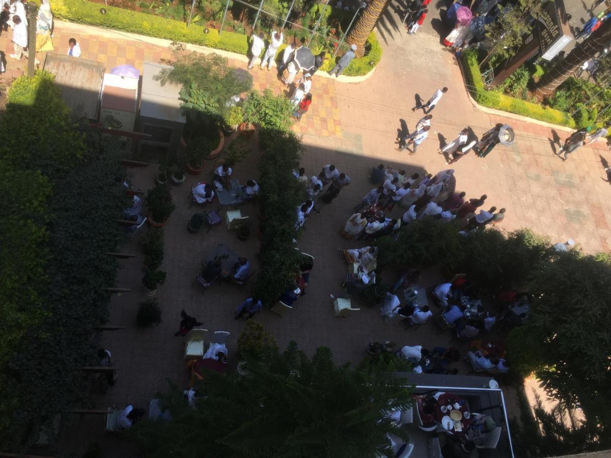 Jacaranda Hotel, Bahir Dar Buitenkant foto