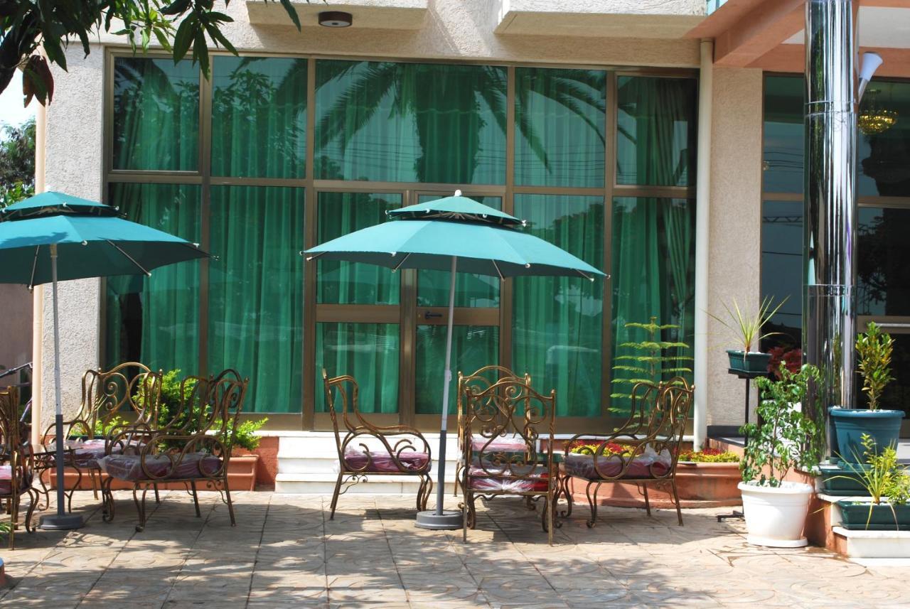Jacaranda Hotel, Bahir Dar Buitenkant foto
