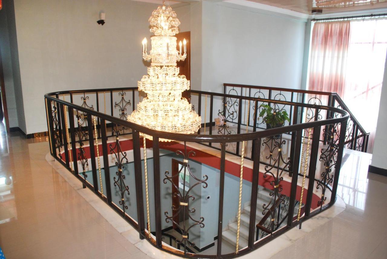 Jacaranda Hotel, Bahir Dar Buitenkant foto