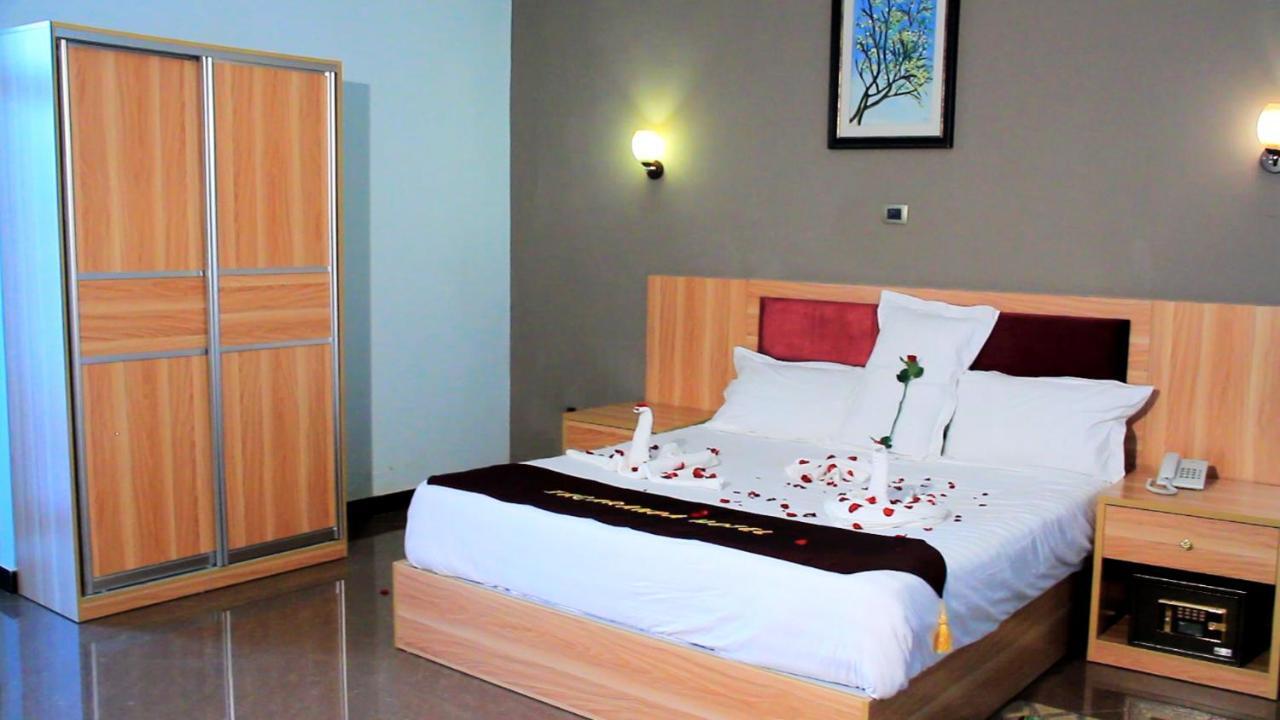 Jacaranda Hotel, Bahir Dar Buitenkant foto