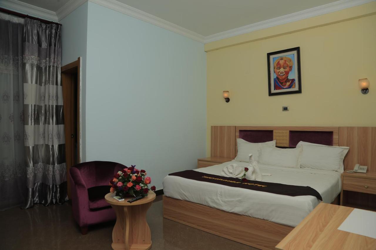 Jacaranda Hotel, Bahir Dar Buitenkant foto